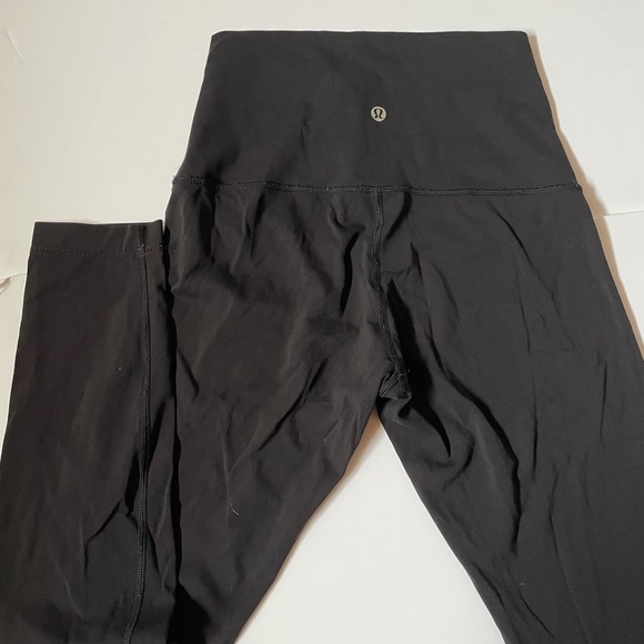 Black LuLu Lemon Leggings size 06 - Picture 4 of 8